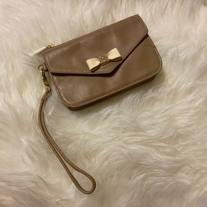 New Tory Burch Clay Beige Bow Wristlet Wallet